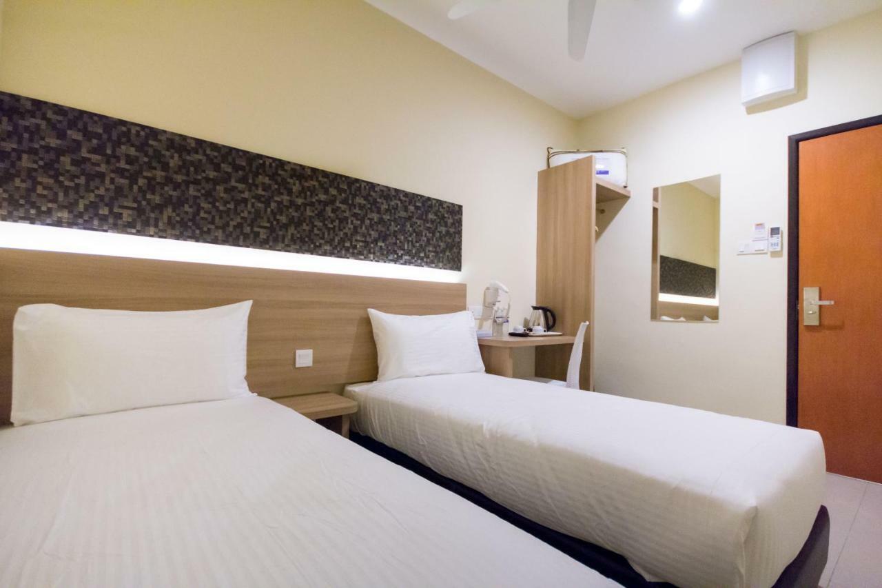 118 Hotel Macalister George Town Zewnętrze zdjęcie